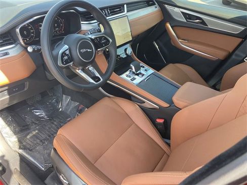 New 2025 Jaguar F-PACE R-Dynamic S image 18