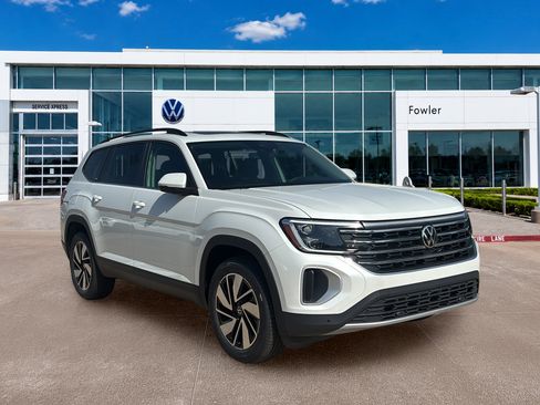 New 2026 Volkswagen Atlas SE FWD image 3