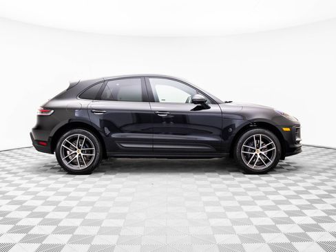 Certified 2026 Porsche Macan AWD/4WD image 7
