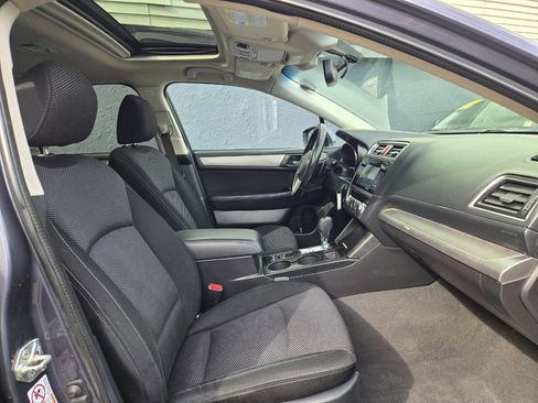 Used 2016 Subaru Outback 2.5i Premium image 11
