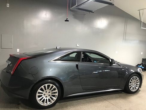 Used 2012 Cadillac CTS Coupe RWD image 3