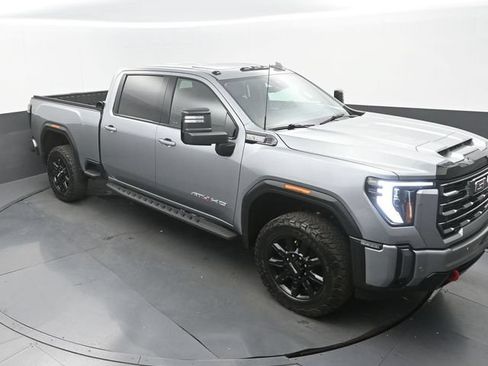 Used 2024 GMC Sierra 2500 AT4 w/ AT4 Premium Plus Package AWD/4WD image 29