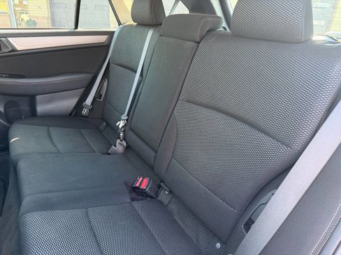 Used 2018 Subaru Outback 2.5i AWD/4WD image 29