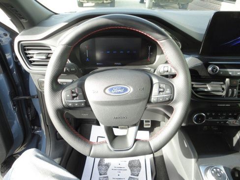Used 2024 Ford Escape ST-Line image 5
