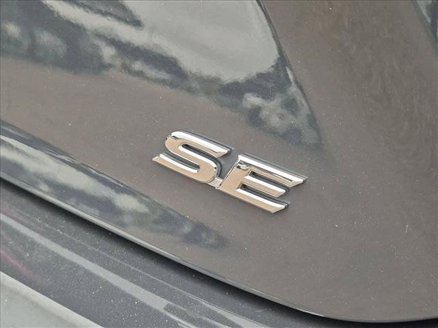 Used 2025 Toyota Camry SE FWD image 9