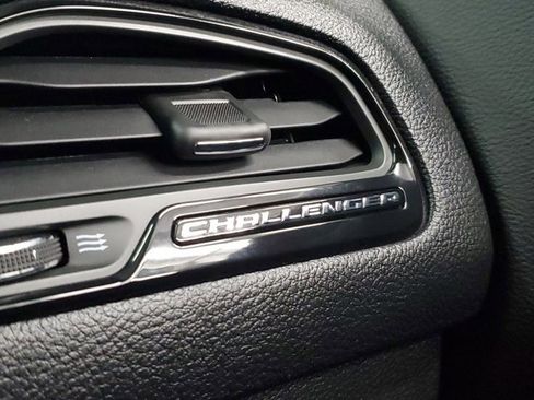 Used 2019 Dodge Challenger R/T w/ Blacktop Package image 30