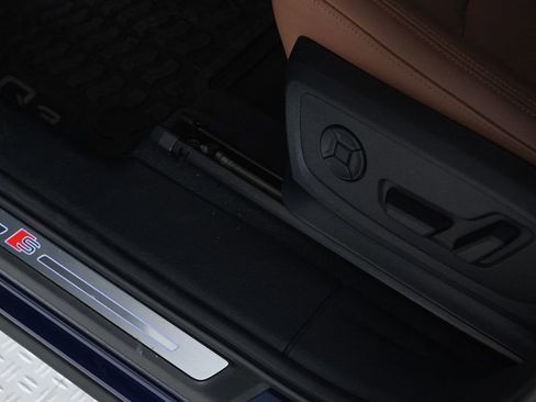 Certified 2025 Audi Q3 2.0T Premium w/ Convenience Package image 20