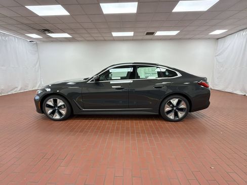 Used 2026 BMW i4 xDrive40 AWD/4WD image 2
