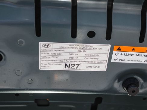 Certified 2024 Hyundai Ioniq 5 Limited RWD image 36