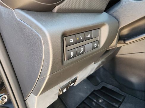 Used 2025 Nissan Kicks Play S image 16