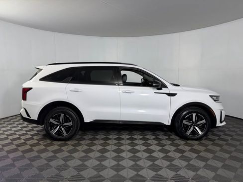Used 2023 Kia Sorento S FWD image 4