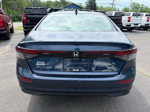 Used 2023 Honda Accord EX image 6