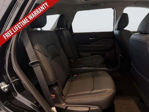 New 2026 Nissan Pathfinder SL w/ SL Premium Package FWD image 32