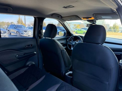 Used 2020 Nissan Kicks SV image 24