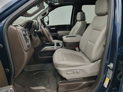 Used 2021 Chevrolet Silverado 2500 LTZ w/ LTZ Premium Package image 31