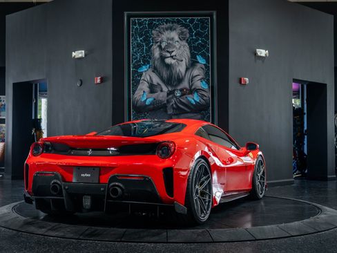 Used 2020 Ferrari 488 Pista Coupe image 7