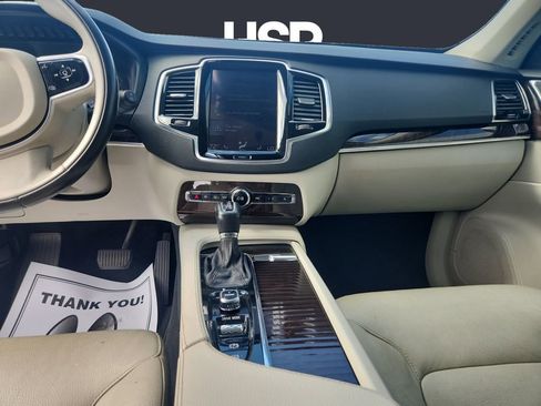 Used 2016 Volvo XC90 T6 Momentum w/ Momentum Plus Package AWD/4WD image 11