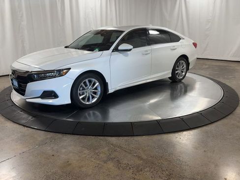 Used 2022 Honda Accord LX image 7
