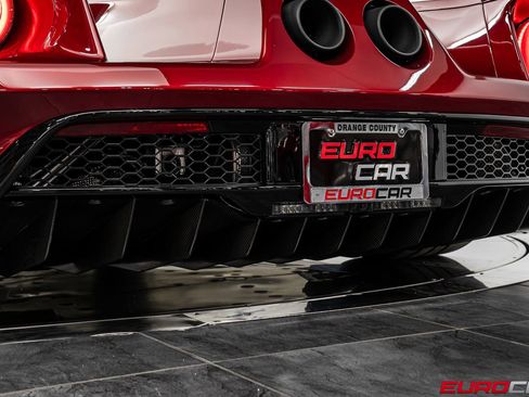 Used 2018 Ford GT RWD image 30
