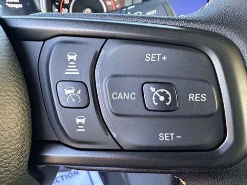 New 2025 Jeep Gladiator Willys image 16