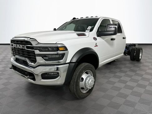 New 2026 RAM 5500 Tradesman w/ Chrome Appearance Group AWD/4WD image 21