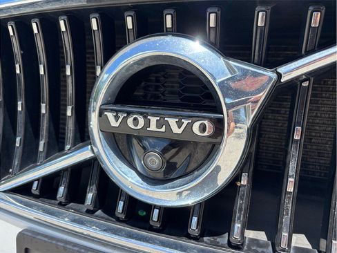 Used 2018 Volvo V90 T6 Cross Country w/ Convenience Package AWD/4WD image 15