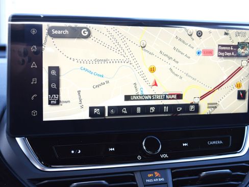 Used 2023 Nissan Altima 2.5 SR w/ SR Premium Package image 23