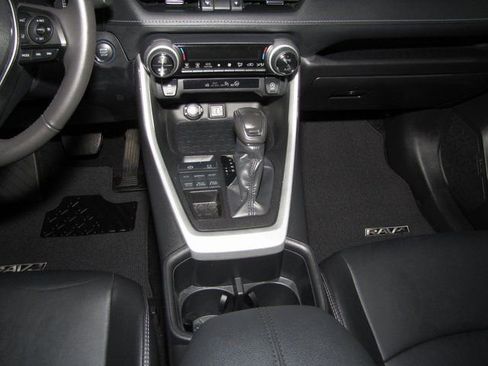 Used 2024 Toyota RAV4 XLE Premium image 16