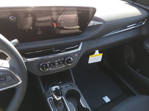 New 2026 Buick Envista Sport Touring w/ Convenience I Package FWD image 7