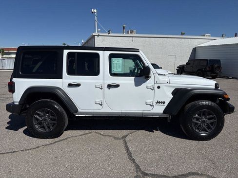Used 2024 Jeep Wrangler Unlimited Sport AWD/4WD image 8