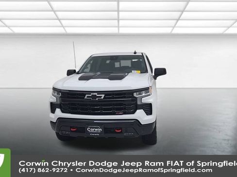 Used 2024 Chevrolet Silverado 1500 LT Trail Boss w/ Convenience Package II image 5