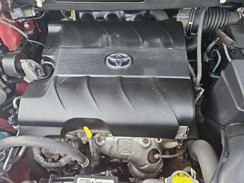 Used 2011 Toyota Sienna LE image 13