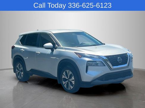 Used 2023 Nissan Rogue SV FWD image 7