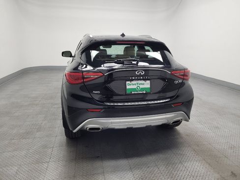 Used 2018 INFINITI QX30 Premium w/ Navigation Package AWD/4WD image 6