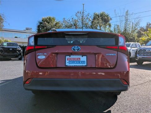 Used 2019 Toyota Prius LE image 5