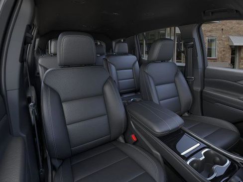 New 2026 Chevrolet Traverse LT image 16