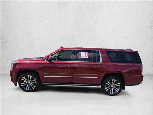 Used 2019 GMC Yukon XL Denali w/ Denali Ultimate Package RWD image 9
