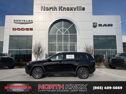 New 2026 Jeep Cherokee Laredo image 2