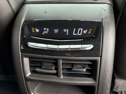 Used 2022 Cadillac XT5 Premium Luxury w/ Technology Package image 17