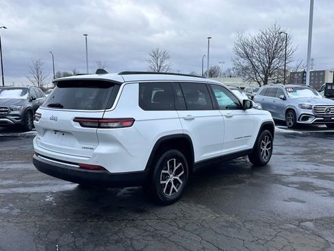 Used 2024 Jeep Grand Cherokee L Limited image 11