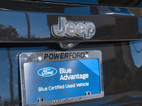 Used 2021 Jeep Renegade Latitude w/ Convenience Group image 19