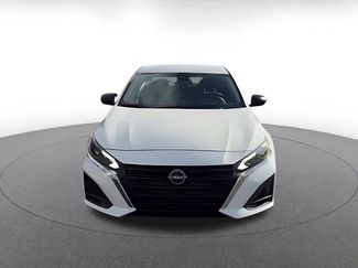 Used 2025 Nissan Altima 2.5 SV FWD video 2