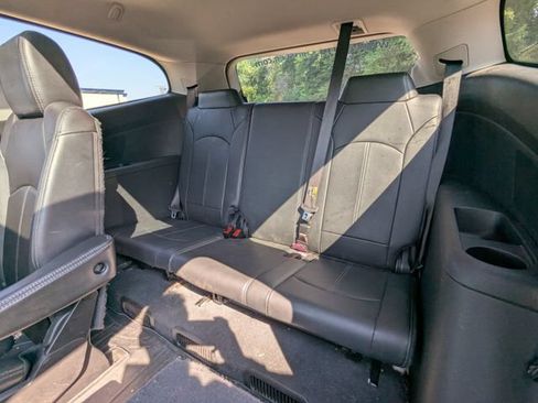 Used 2016 Chevrolet Traverse LT AWD/4WD image 10