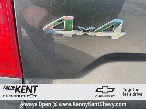 Used 2017 Toyota Tundra 1794 Edition image 9