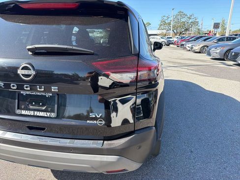 Certified 2023 Nissan Rogue SV image 12