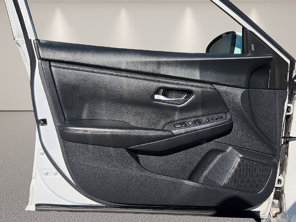 Used 2024 Nissan Sentra SV FWD image 24