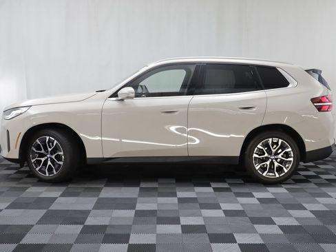 Used 2025 BMW X3 xDrive30i AWD/4WD image 4