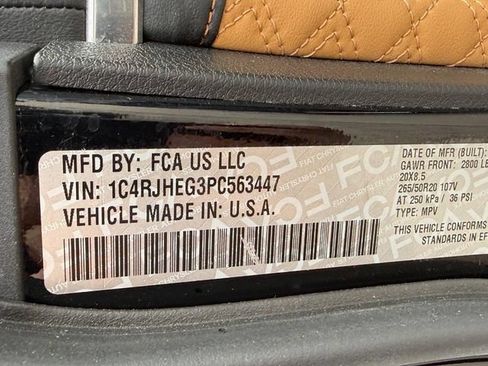 Used 2023 Jeep Grand Cherokee Summit AWD/4WD image 49
