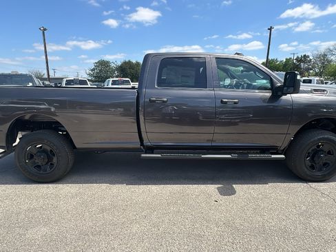 New 2026 RAM 2500 Tradesman AWD/4WD image 4