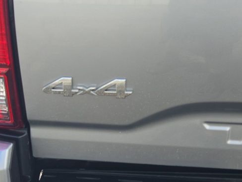 Used 2023 Toyota Tacoma SR AWD/4WD image 5